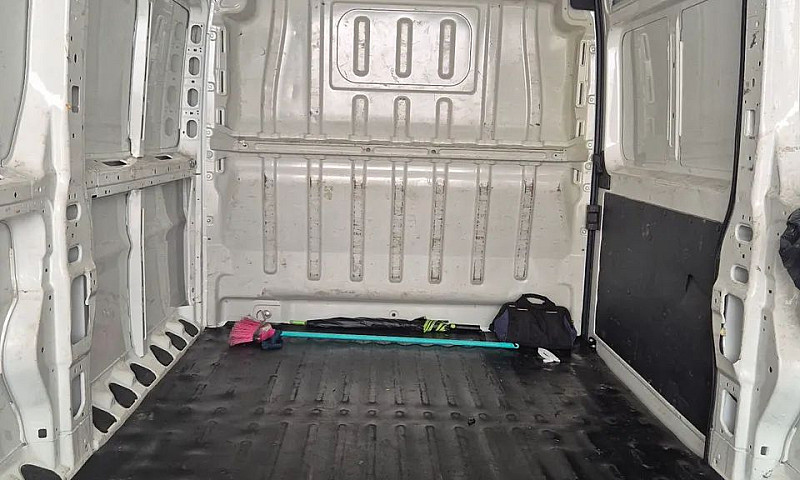 Peugeot Boxer Cargo ...