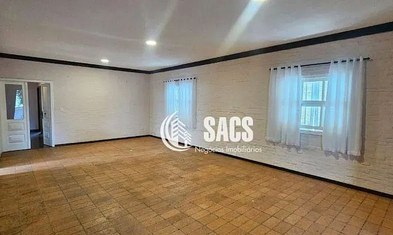 Casa Com 4 Dormitóri...
