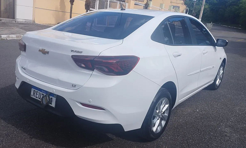 Chevrolet Onix Plus ...