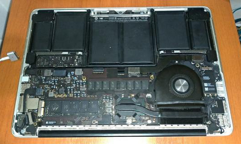 Macbook Pro Late 201...