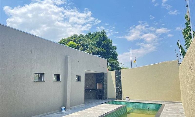 Casa Em Aguas Lindas...