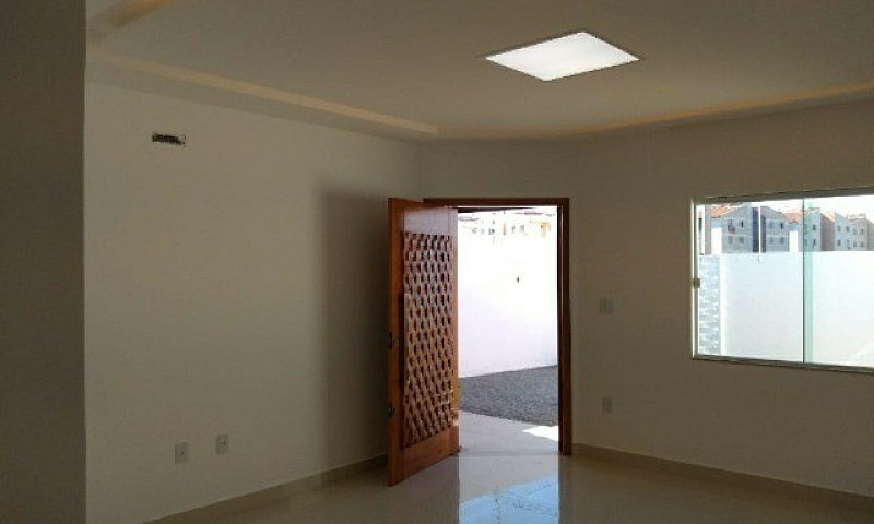 Linda Casa Em Mangui...