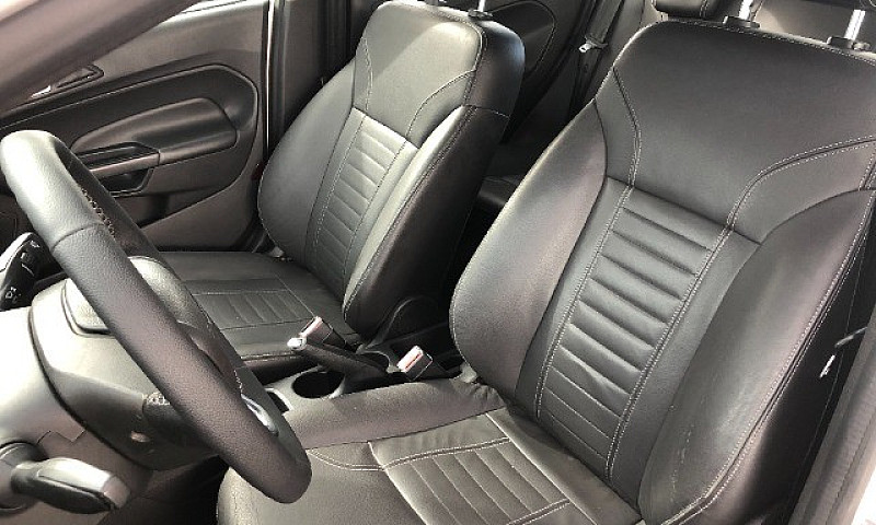 Ford New Fiesta Hact...