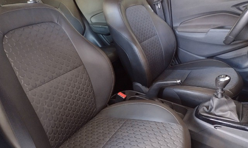 Chevrolet Prisma Ltz...
