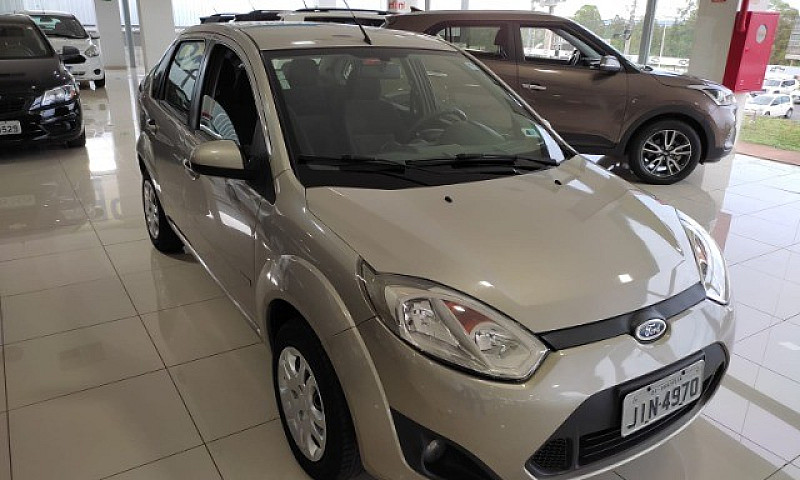 Fiesta 1.6 Sedan 8V ...