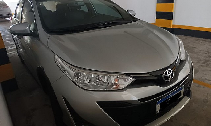 Toyota Yaris X-Way 2...