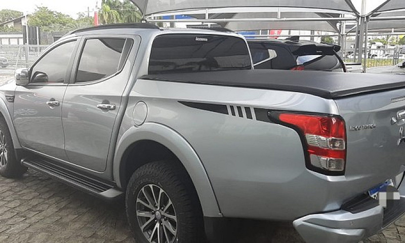 L200 Triton Sport Hp...