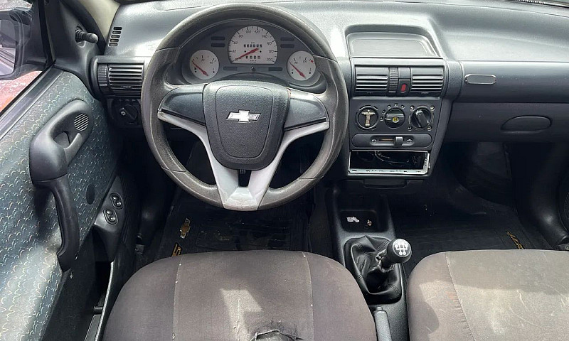 Chevrolet Corsa Sed....