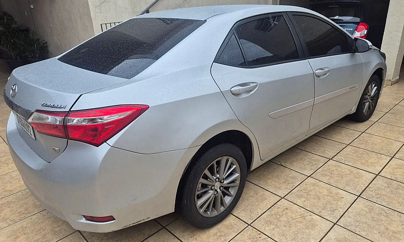 Toyota Corolla Gli 1...
