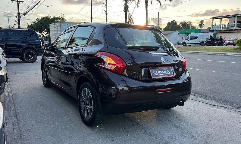 Peugeot 208 Active/A...