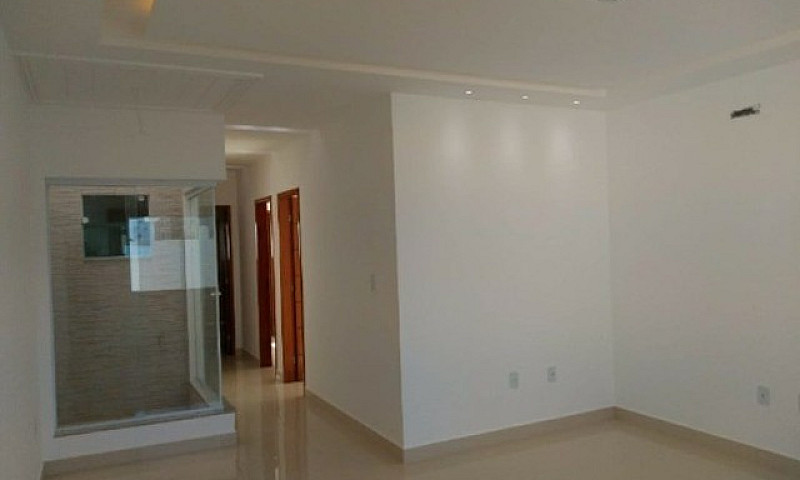 Linda Casa Em Mangui...