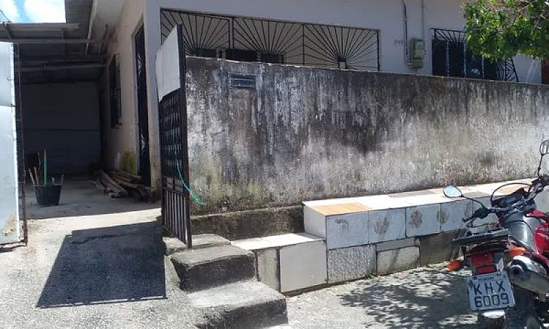 Uma Casa No Ibura...