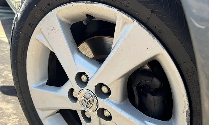 Toyota Corolla Gli 1...