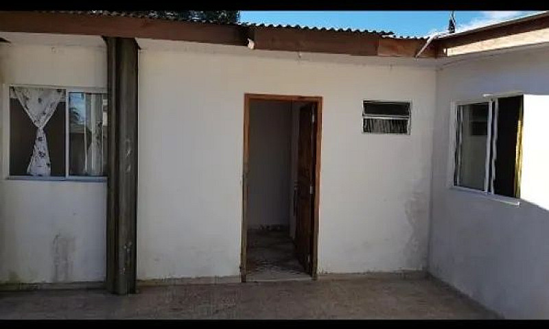 Alugo Casa Dos Fundo...