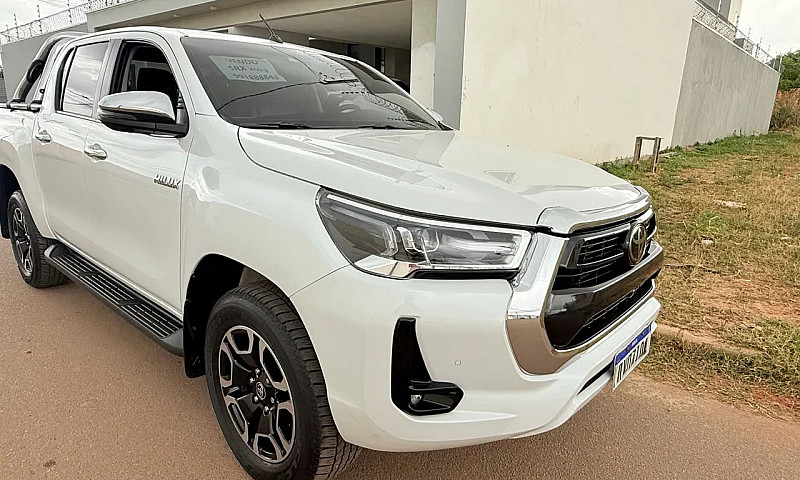 Hilux Srx 2023 Branc...