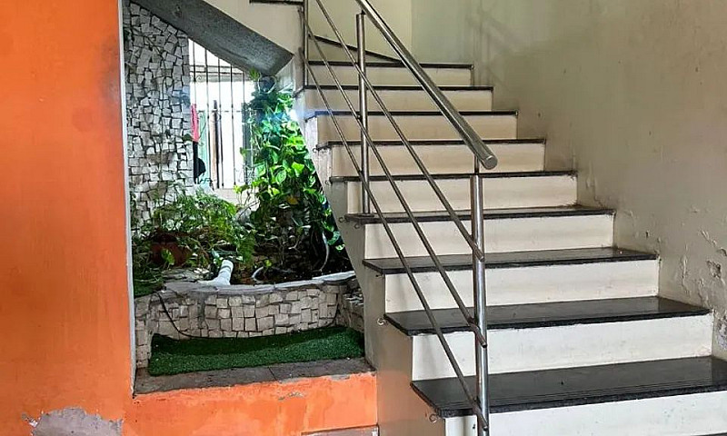 Casa Conjunto Satéli...