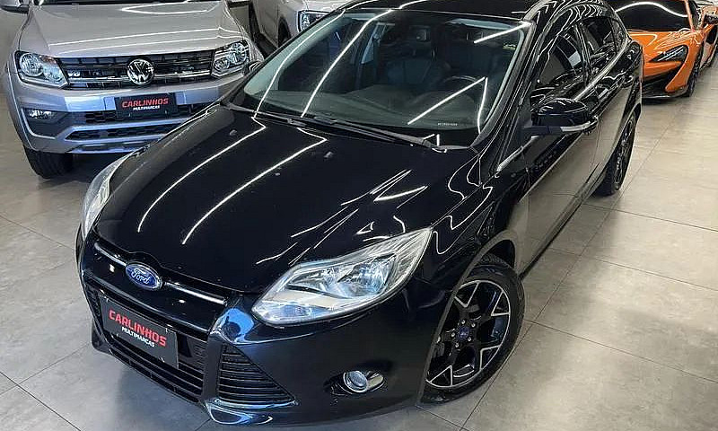 Ford Focus Sedan 2.0...