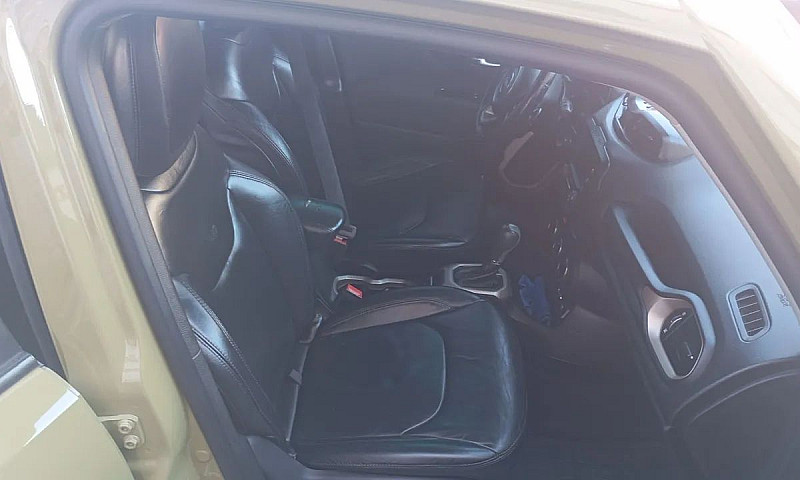 Jeep Renegade Longit...