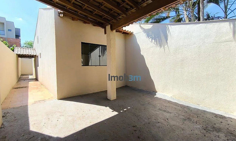 Casa Com 2 Dormitóri...