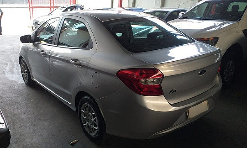 Ford Ka  Sedan 1.5 S...