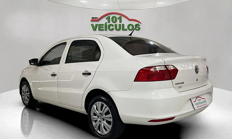 Volkswagen Voyage 1....