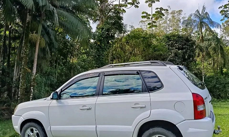 Hyundai Tucson 2.0 1...