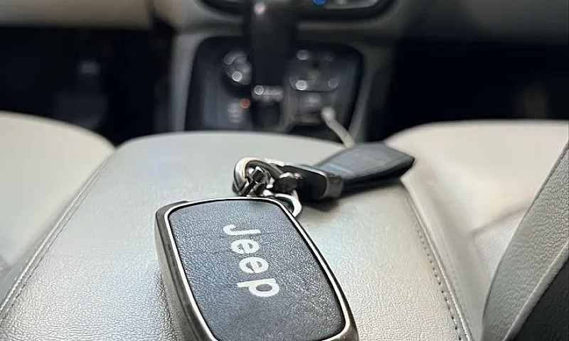 Jeep Compass Longitu...