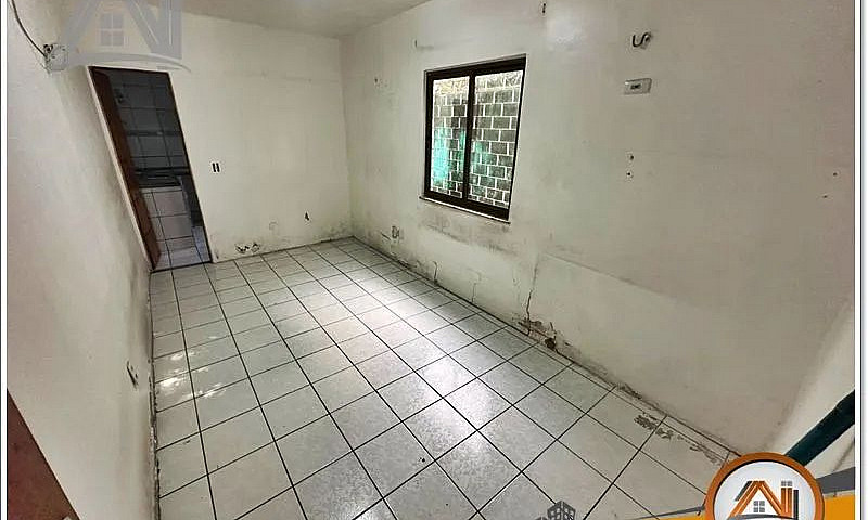 Casa Com 3 Dormitóri...