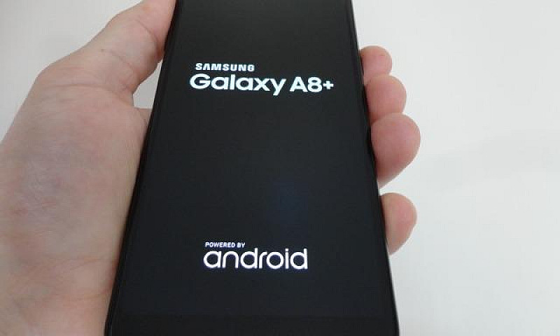 Samsung Galaxy A8 Pl...