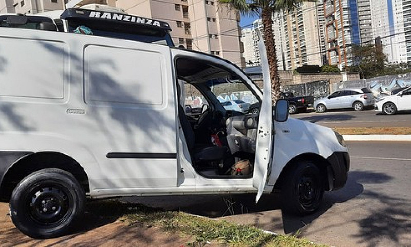 Doblô Cargo 1.8 2012...
