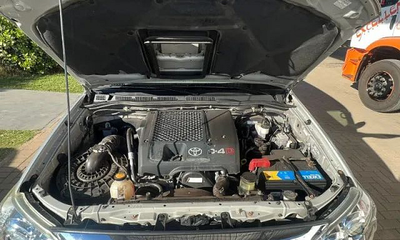 Hilux Sw4 3.0 Srv 20...