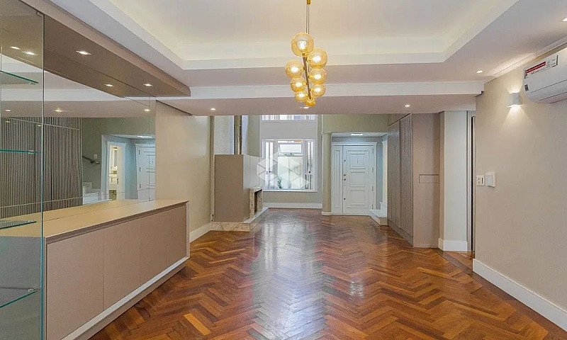 Belíssima Casa Em Co...