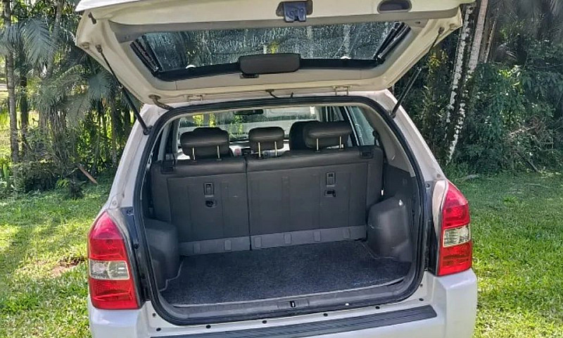 Hyundai Tucson 2.0 1...