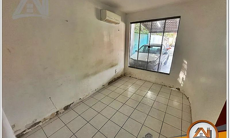 Casa Com 3 Dormitóri...