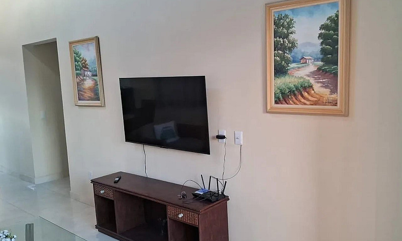 Casa Com 3 Dormitóri...