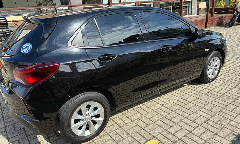 Chevrolet Onix Hatch...