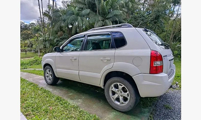 Hyundai Tucson 2.0 1...