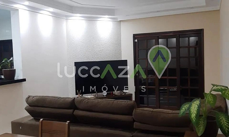 Casa Residencial Em ...