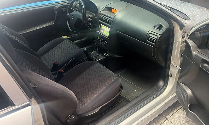 Chevrolet Astra Gl 1...