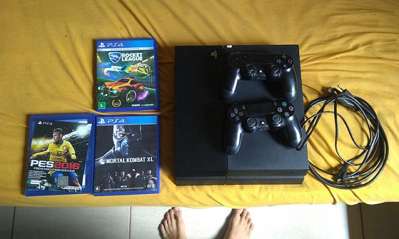 Vendo Ps4 2 Contoles...