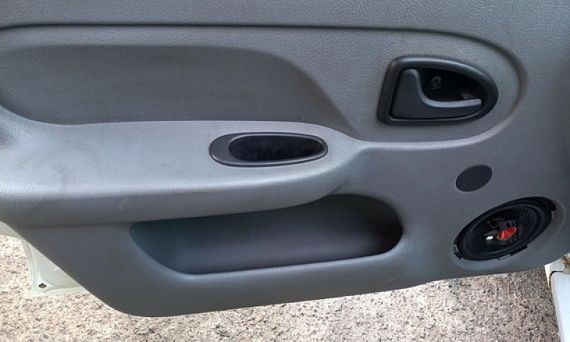 Renault Clio 1.6...