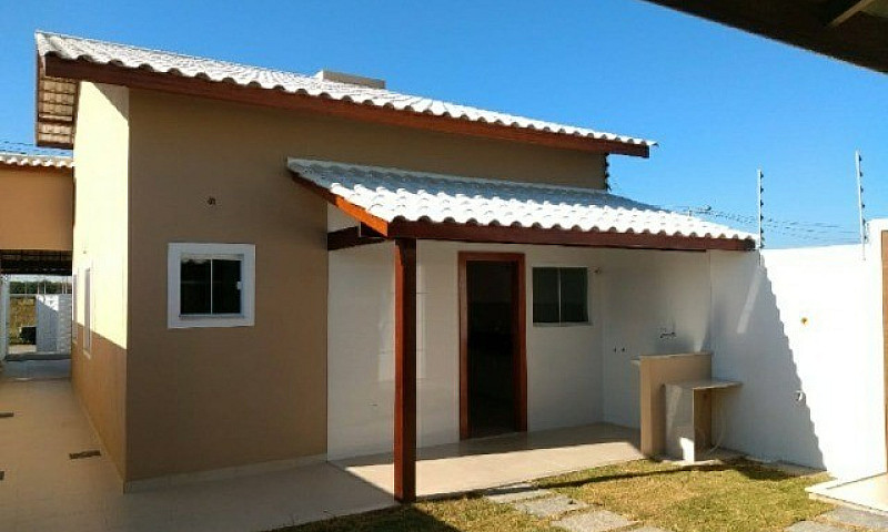 Linda Casa Em Mangui...