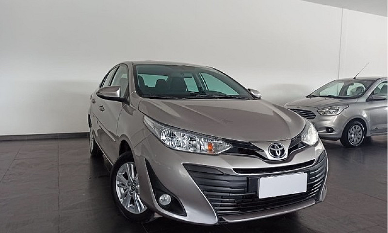 Toyota Yaris 1.5 16V...