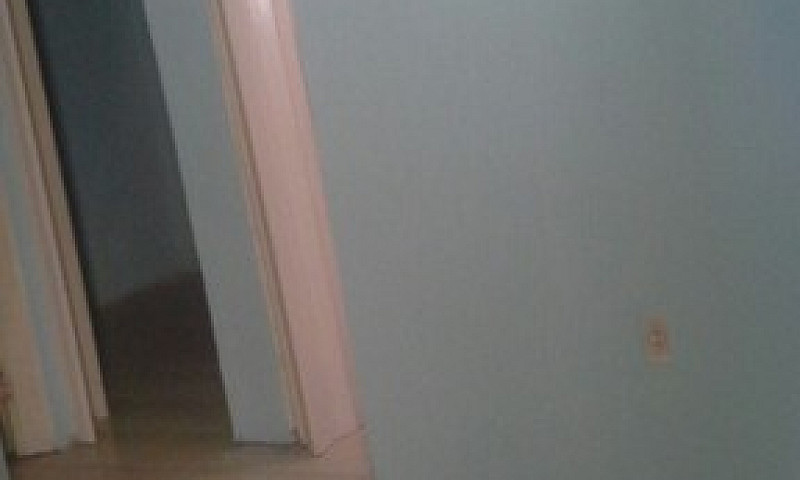 Casa Pequena E Simpl...