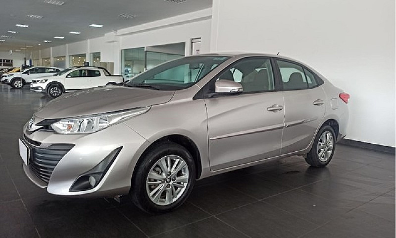Toyota Yaris 1.5 16V...