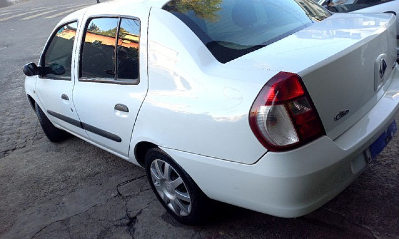 Renault Clio 1.6...