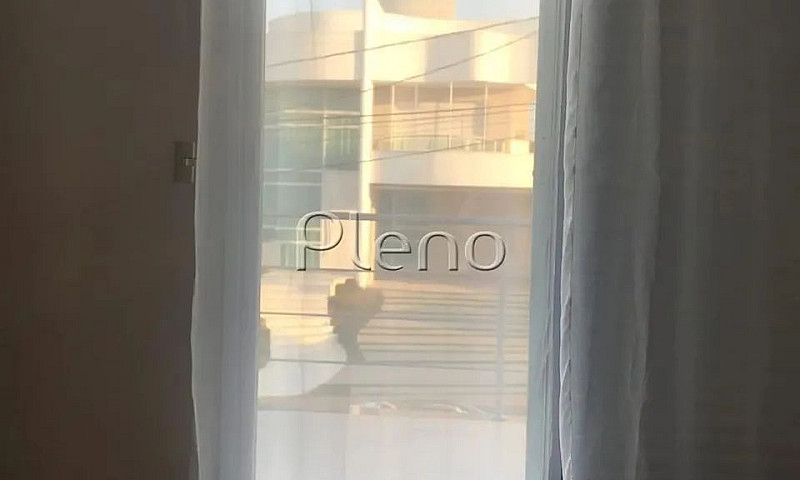 Sobrado À Venda Em C...