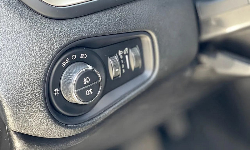 Jeep Renegade ...