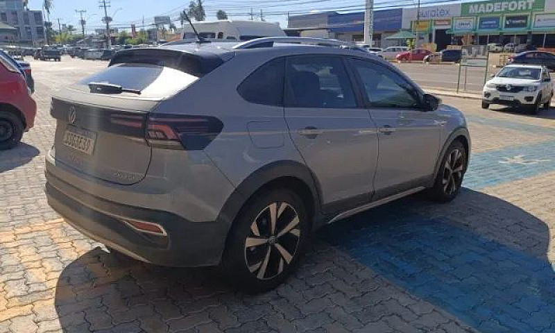 Volkswagen Nivus Hig...