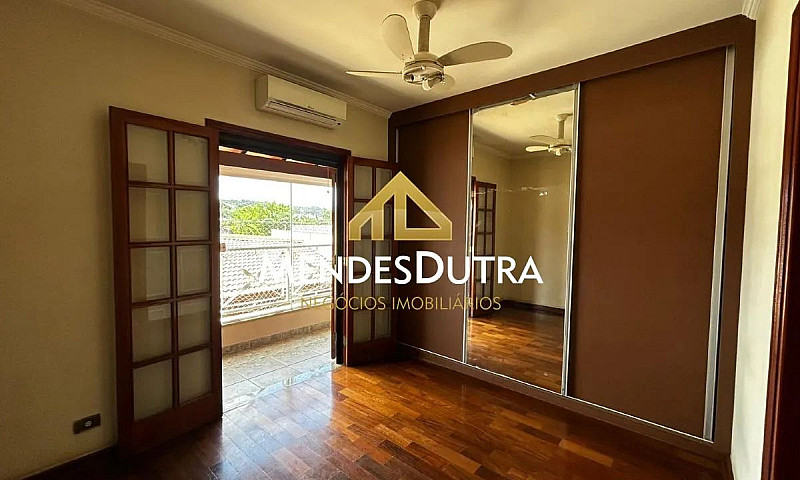 Casa Em Condomínio C...